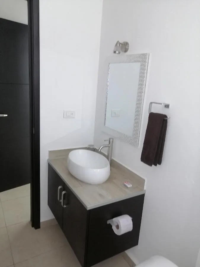 ** アパートホテル Condo Kiaraluna プレヤデルカーメン メキシコ